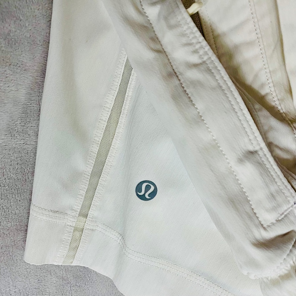 Men's Lululemon Lined Short 9" White size L, no signs of wear - Picture 5 of 5